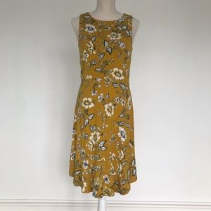 LOFT SIZE 2 mustard colored above the knee stretchy dress